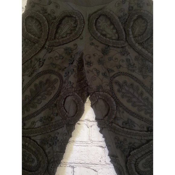 Vintage Vera‎ Wang Silk Blend Size 6 Black Capri Embellished 3 D Cropped Pants - Picture 12 of 16